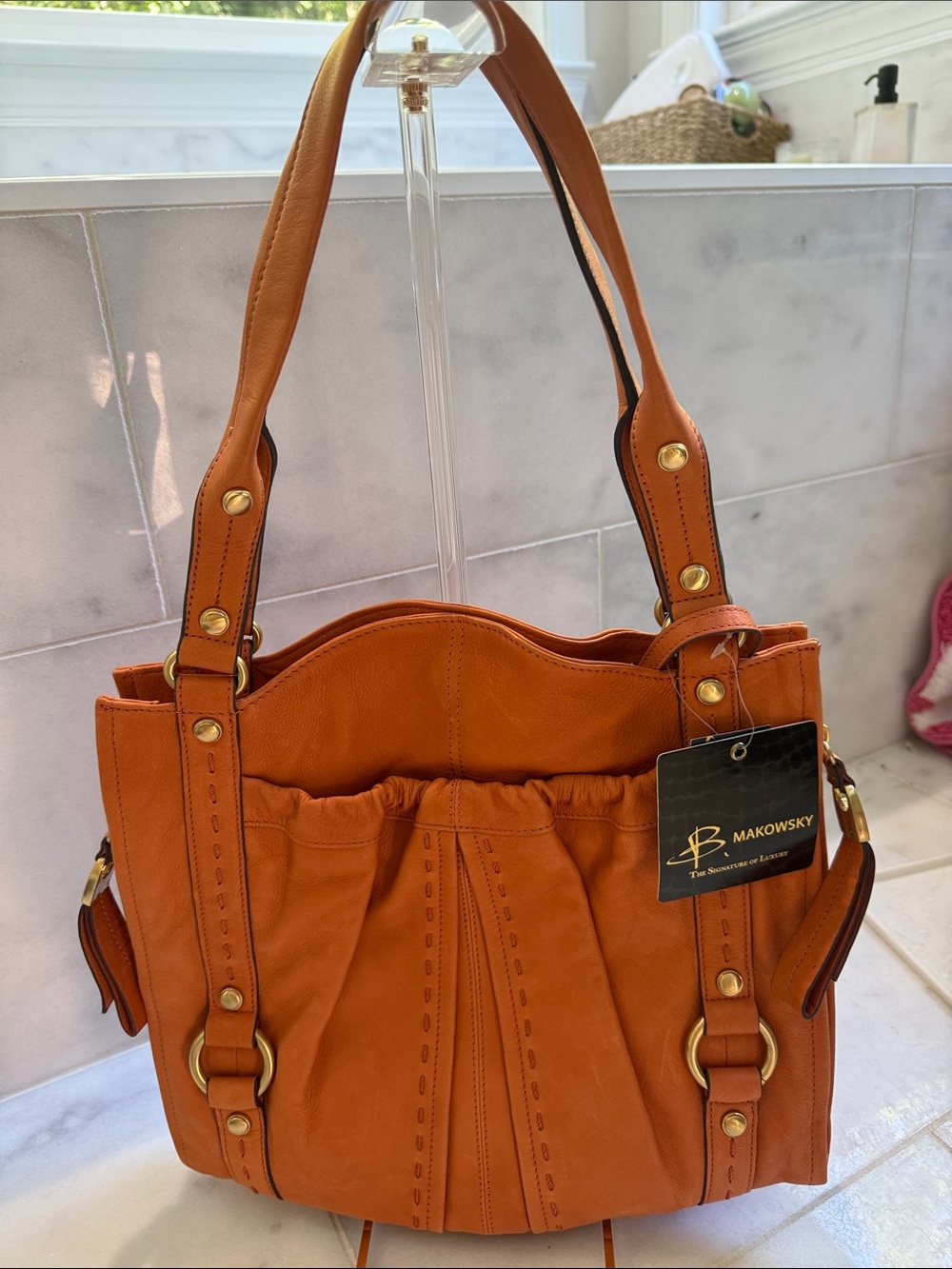 B Makiwsky Women's Leather Shoulder Bag - Orange